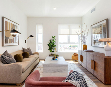 839 S Fedora Street - Photo Thumbnail 14