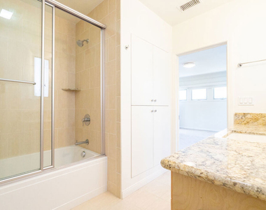441 S Bedford Drive - Photo Thumbnail 18