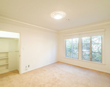 441 S Bedford Drive - Photo Thumbnail 10