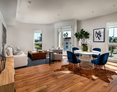 269 S Mariposa Avenue - Photo Thumbnail 4