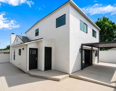 11439 Chenault Street - Photo Thumbnail 27