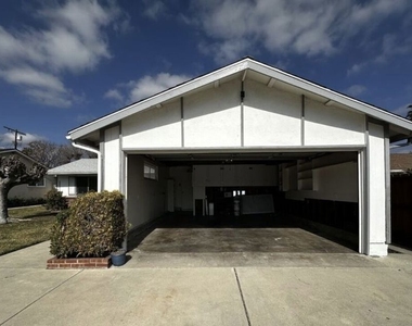 23907 Friar Street - Photo Thumbnail 16