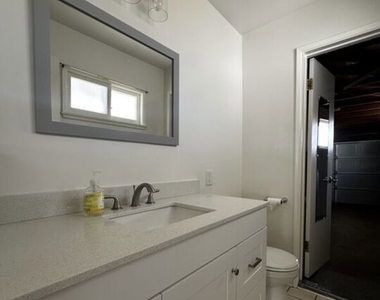 23907 Friar Street - Photo Thumbnail 12