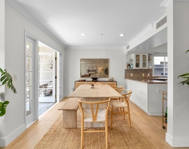 11842 Darlington Avenue - Photo Thumbnail 5