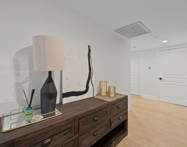11842 Darlington Avenue - Photo Thumbnail 11