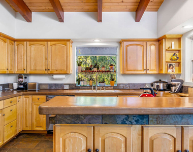 2716 Halsey Road - Photo Thumbnail 14