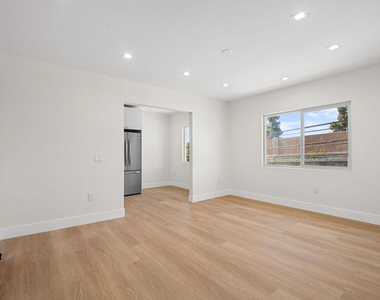 420 S Sepulveda Boulevard - Photo Thumbnail 9