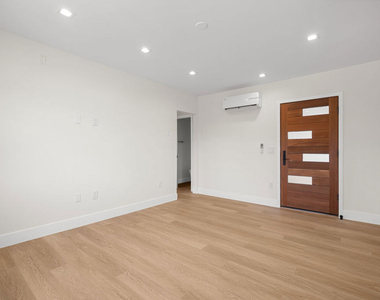 420 S Sepulveda Boulevard - Photo Thumbnail 8