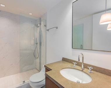 10520 Wilshire Boulevard - Photo Thumbnail 14