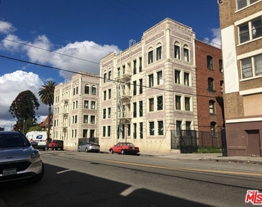 2121 James M Wood Boulevard - Photo Thumbnail 12