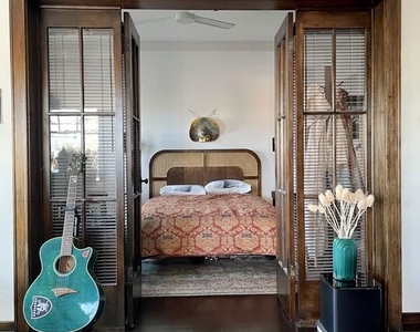 2121 James M Wood Boulevard - Photo Thumbnail 3