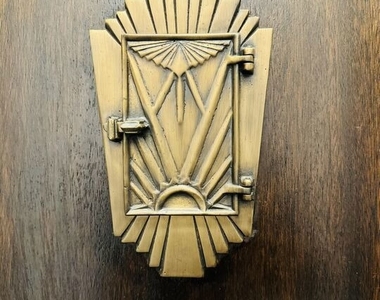 2121 James M Wood Boulevard - Photo Thumbnail 16