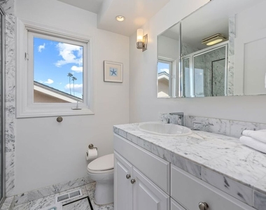 8221 Delgany Avenue - Photo Thumbnail 15