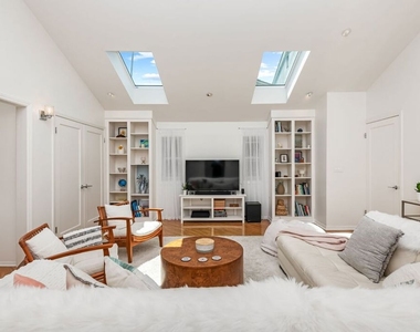 8221 Delgany Avenue - Photo Thumbnail 19