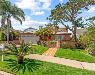 8221 Delgany Avenue - Photo Thumbnail 42