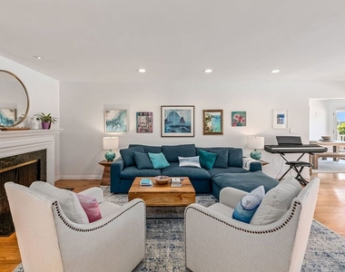 8221 Delgany Avenue - Photo Thumbnail 21