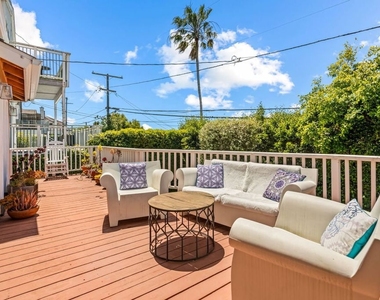 8221 Delgany Avenue - Photo Thumbnail 35