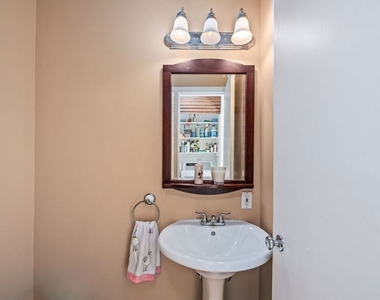 8221 Delgany Avenue - Photo Thumbnail 32