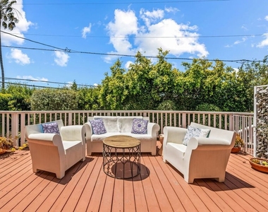 8221 Delgany Avenue - Photo Thumbnail 34