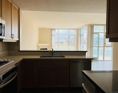 850 Beech St - Photo Thumbnail 20