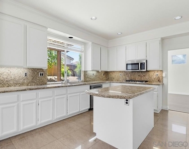 1100 Corrales - Photo Thumbnail 22