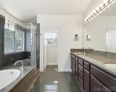 1100 Corrales - Photo Thumbnail 36