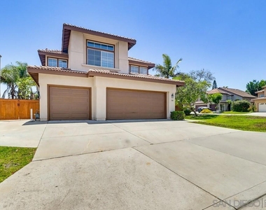 1100 Corrales - Photo Thumbnail 6