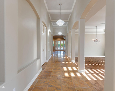 750 Huntsdale Court - Photo Thumbnail 4