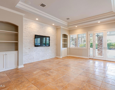 750 Huntsdale Court - Photo Thumbnail 9