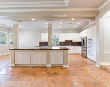 750 Huntsdale Court - Photo Thumbnail 13