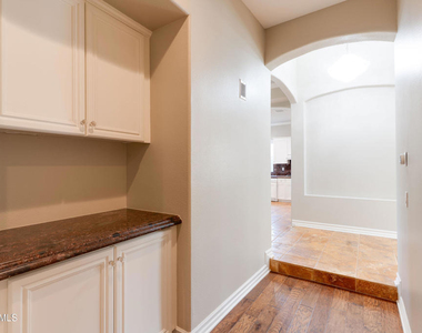 750 Huntsdale Court - Photo Thumbnail 32