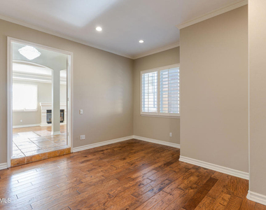 750 Huntsdale Court - Photo Thumbnail 16