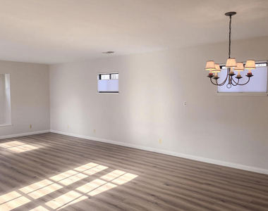 3105 Lodgewood Street - Photo Thumbnail 13