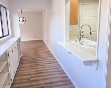 3105 Lodgewood Street - Photo Thumbnail 12