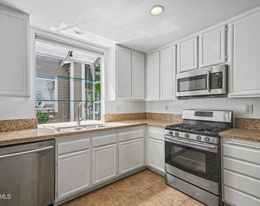 4258 Flintlock Lane - Photo Thumbnail 13