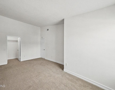 4258 Flintlock Lane - Photo Thumbnail 34