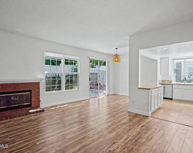 4258 Flintlock Lane - Photo Thumbnail 7