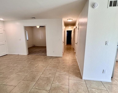 75245 Vista Corona - Photo Thumbnail 9