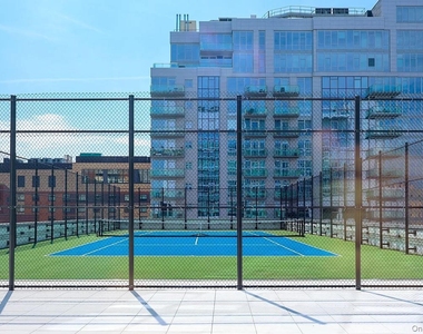 37th Avenue - Photo Thumbnail 23