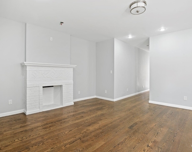 6158 Liebig Ave - Photo Thumbnail 1