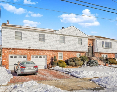 317 Darlington Avenue - Photo Thumbnail 13