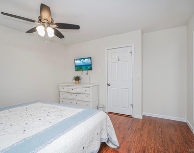 317 Darlington Avenue - Photo Thumbnail 10