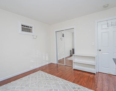317 Darlington Avenue - Photo Thumbnail 8