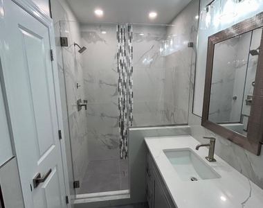 3302 Leeward Drive - Photo Thumbnail 5