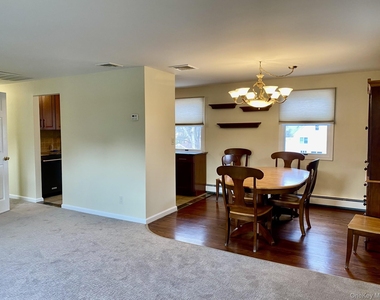 23 Grossman Street - Photo Thumbnail 8