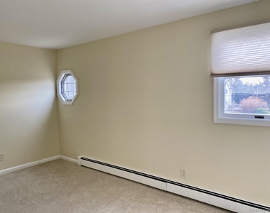 23 Grossman Street - Photo Thumbnail 2