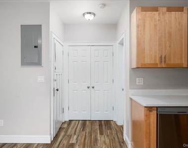 548 Warburton Avenue - Photo Thumbnail 5