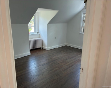 10 Ridge Road - Photo Thumbnail 5