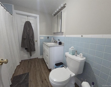 174 Clinton Street - Photo Thumbnail 9