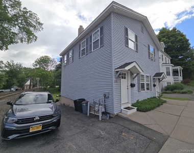 174 Clinton Street - Photo Thumbnail 12
